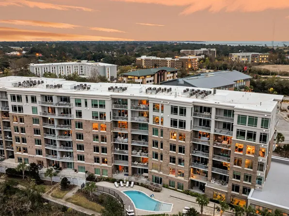 155 Wingo Way #451, Mount Pleasant, SC 29464