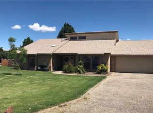 476 Country Oaks Dr, El Paso, TX 79932