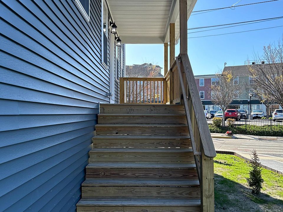 Access to main level