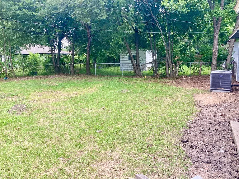 5015 Yellowstone Blvd — Photo 9