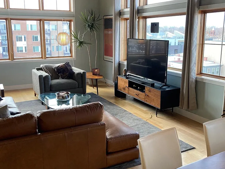 1925 W 32nd Ave #504 — Photo 9