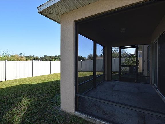 3rd image of 1002 Larwood Pine Dr