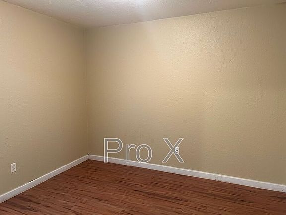 4th image of 1706 Powell St #206