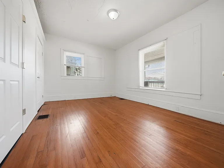 755 2nd Ave SW — Photo 28