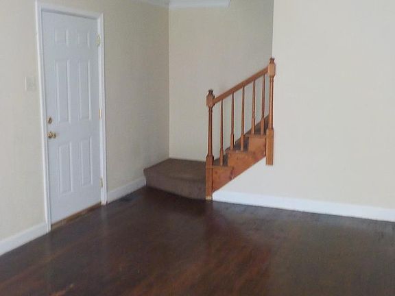 3rd image of 3870 Bayliss Ave