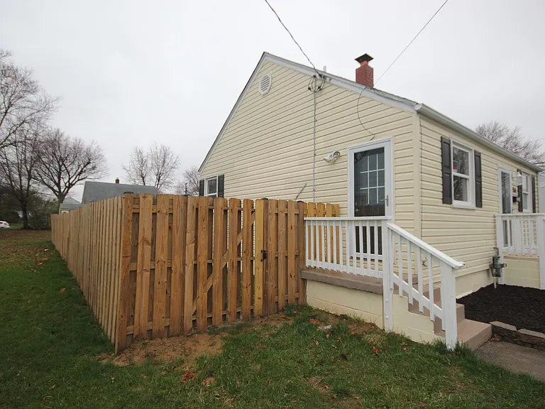 314 Old Post Rd — Photo 11