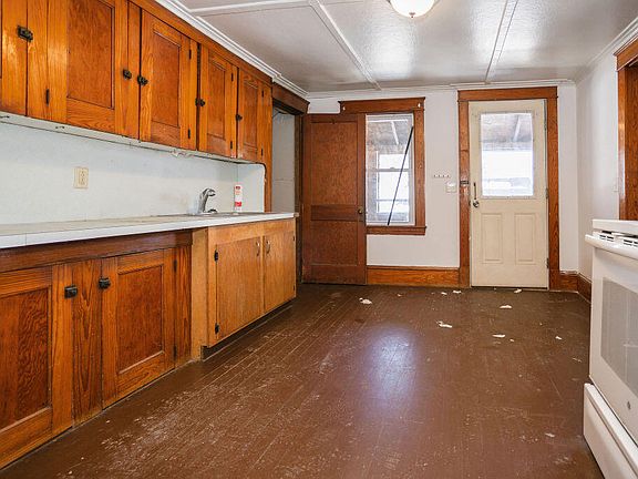 5th image of 133 Croswell Road