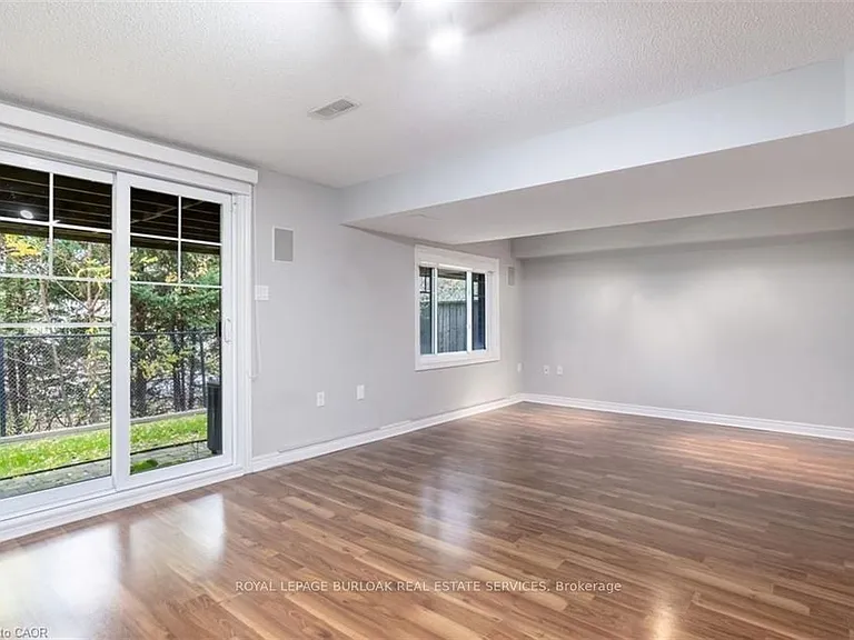 25 Liddycoat Ln — Photo 24