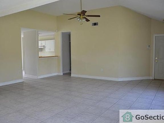 4th image of 645 Dandelion Dr