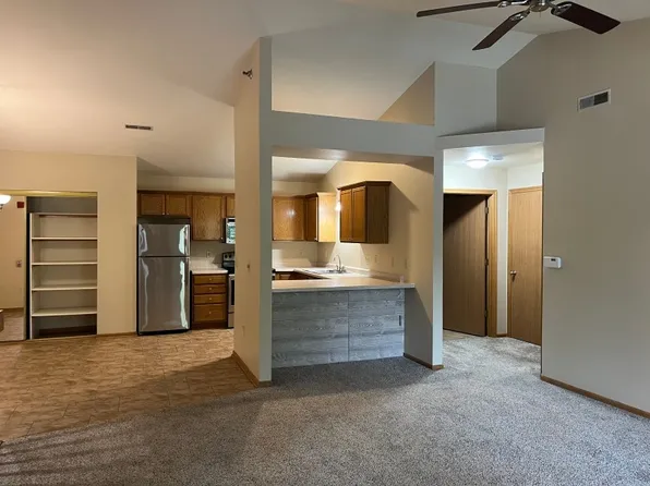 The Glens of Waukesha, 2010 S East Ave #2014-03, Waukesha, WI 53189