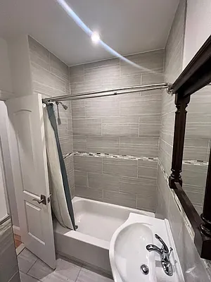 Rented by Manhattan Dwelling Corporation | media 9