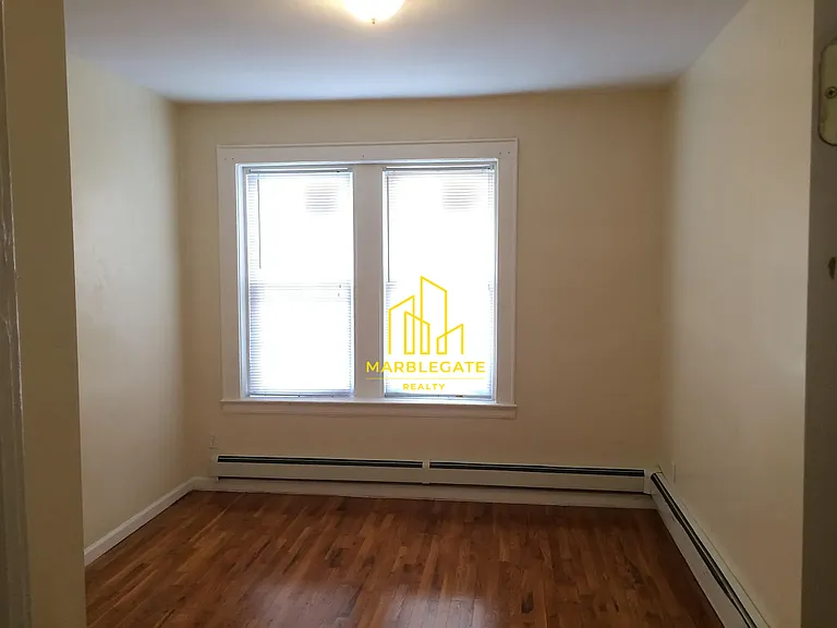 399 13th Ave #99 — Photo 2