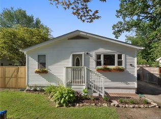 14 Rosedale Rd, Kent Lakes, NY 10512