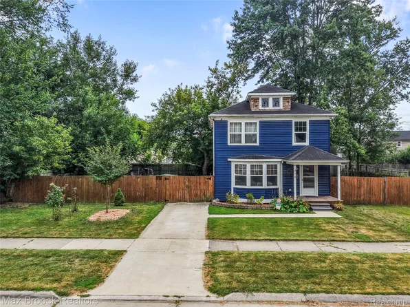 416 E George Ave, Hazel Park, MI 48030