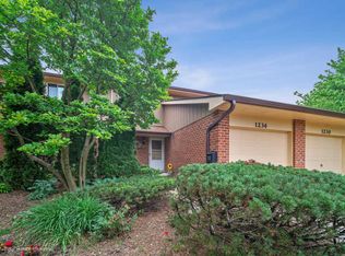 1234 Hailshaw Ct, Wheaton, IL 60189