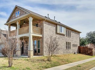9709 Meadowpark Dr, Argyle, TX 76226