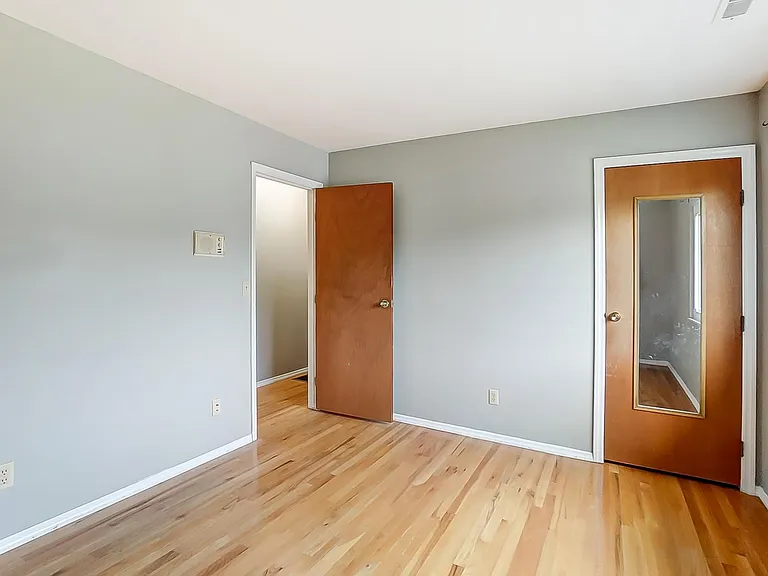 415 Rustic Ct — Photo 24