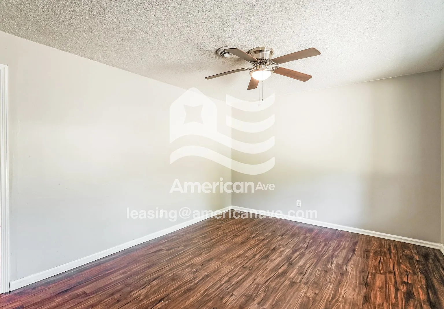3 bed, 1.5 bath, 1053 sqft, $1,222 — Photo 3