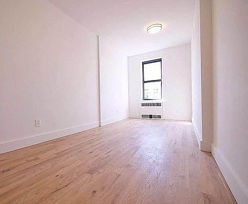 5th image of 75 E 21st St #5EE