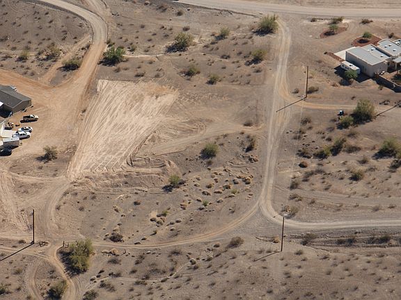 2nd image of 4021 E El Mirage Rd