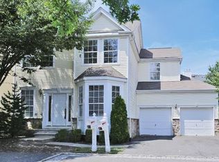 9 Trpisovsky Ct, Parlin, NJ 08859