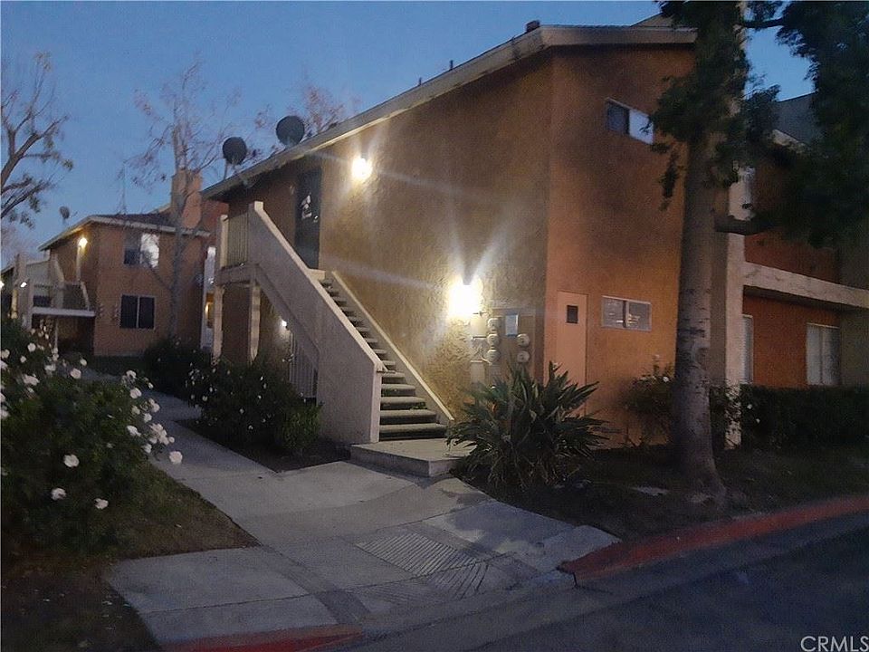 1st image of 1025 N Tippecanoe Ave Unit 118