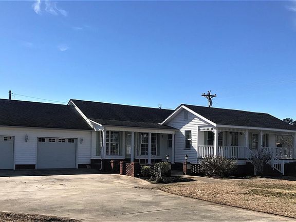 3rd image of 3836 W Turbeville Hwy