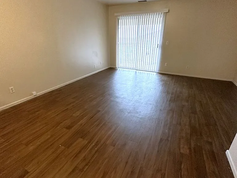Eastridge — Photo 61