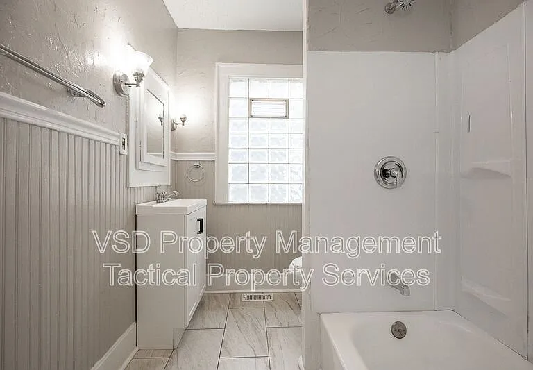 14172 Superior Rd #1 — Photo 8
