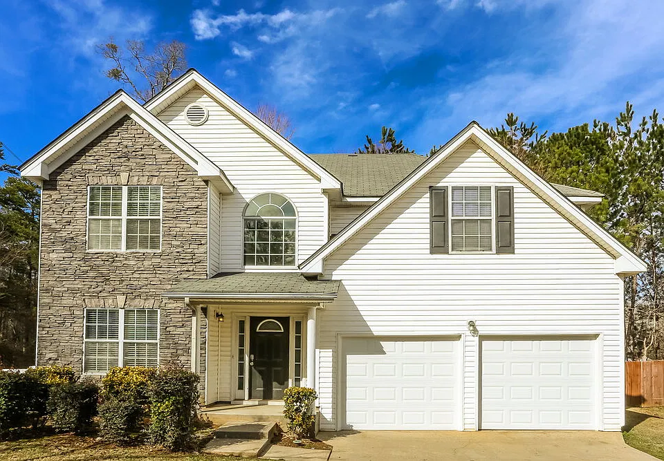 4253 Kensington Cv