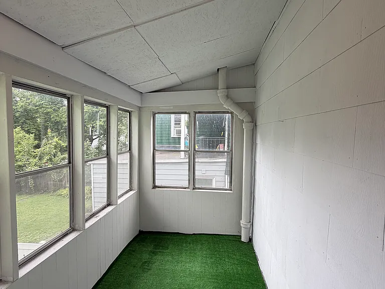 35 Simpson St #2 — Photo 8