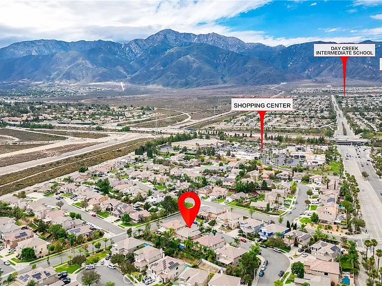 12241 Queensbury Dr — Photo 44