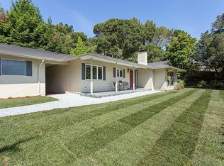 300 Robinwood Ln, Hillsborough, CA 94010