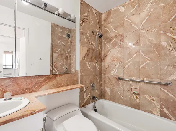 171 East 84th Street image 6 of 9