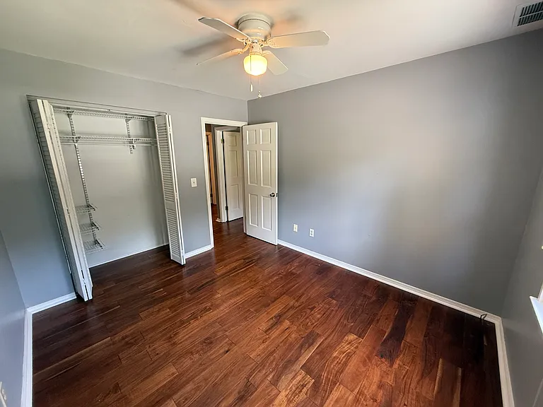 6108 Williams Rd — Photo 11