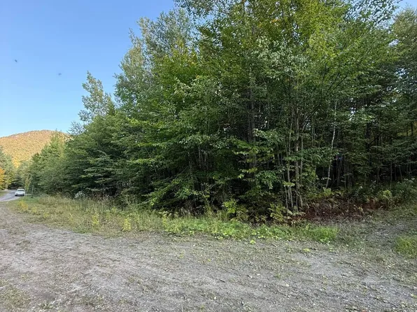 Chemin Lily Butters, Eastman, QC J0E 1P0