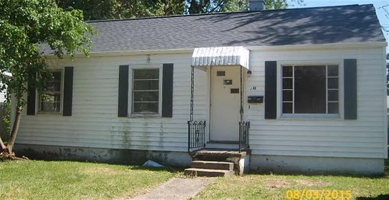 341 Noble St photo 1