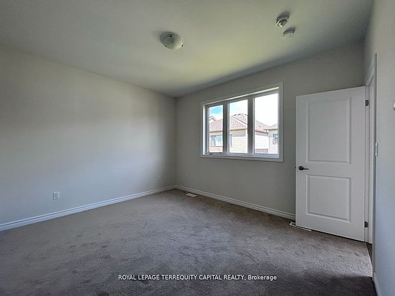5th image of 26 Valleybrook Rd
