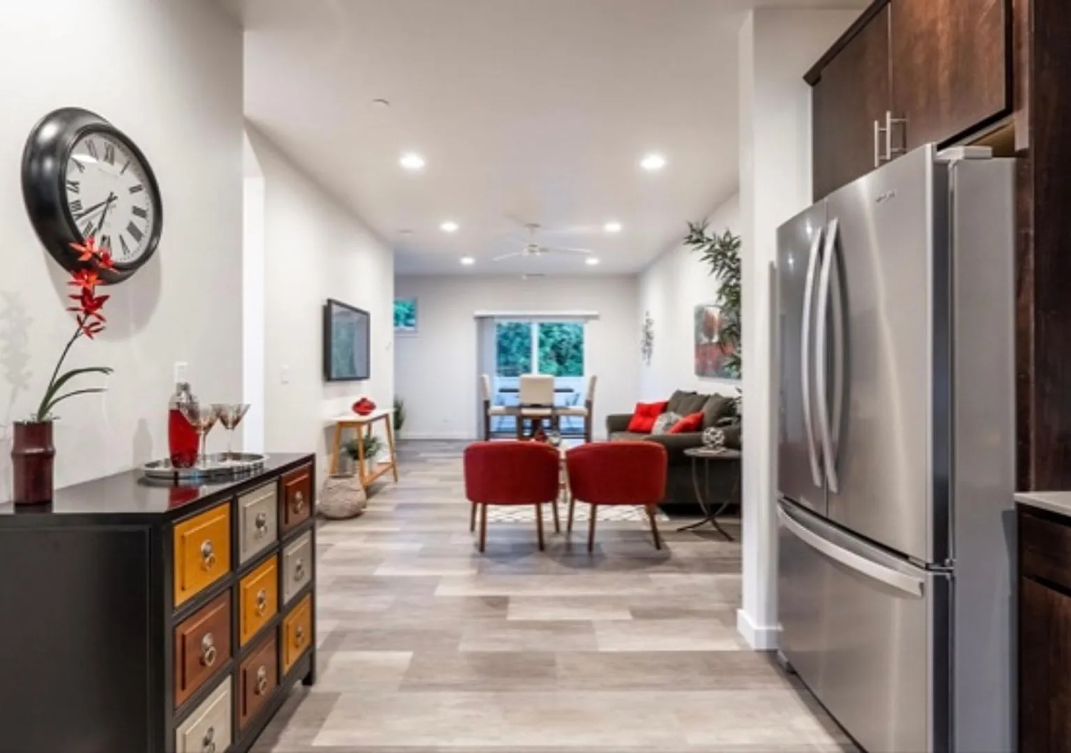 3-Story Urban Walk Up at a Modern Community * Flexible Lease Terms - 3 months, 6 months or Year L... — Photo 3