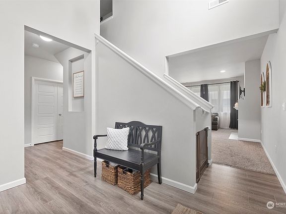 4th image of 9950 Charles Street SE