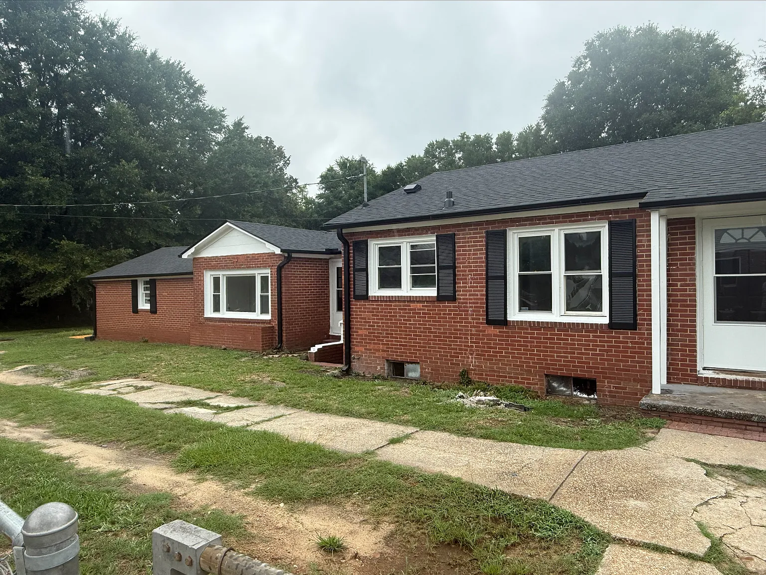 3 bed, 1.5 bath, 2040 sqft, $2,295 — Photo 4