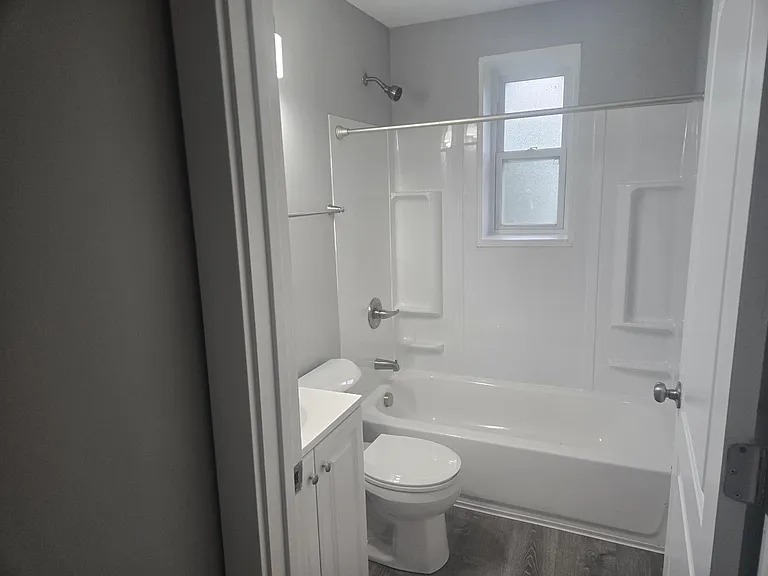 Columbus Park Apartments — Photo 36