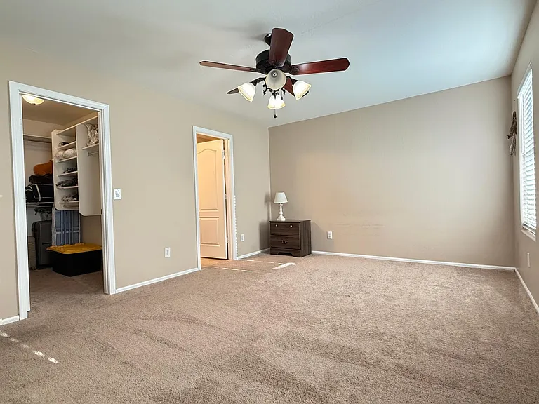 4533 S 236th Dr — Photo 9