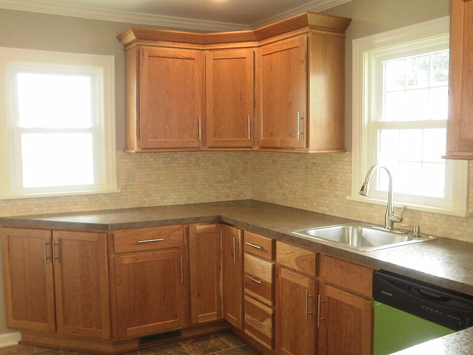 2nd image of 1828 Ottawa Dr