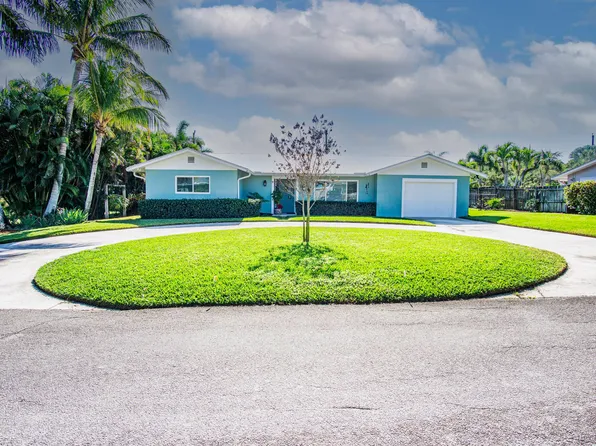 9464 SE Saturn Street, Hobe Sound, FL 33455