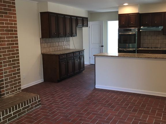 Kitchen/family room