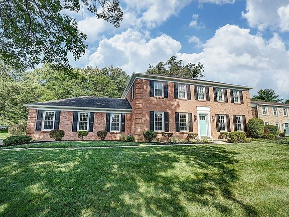 3rd image of 11702 Laurelview Dr
