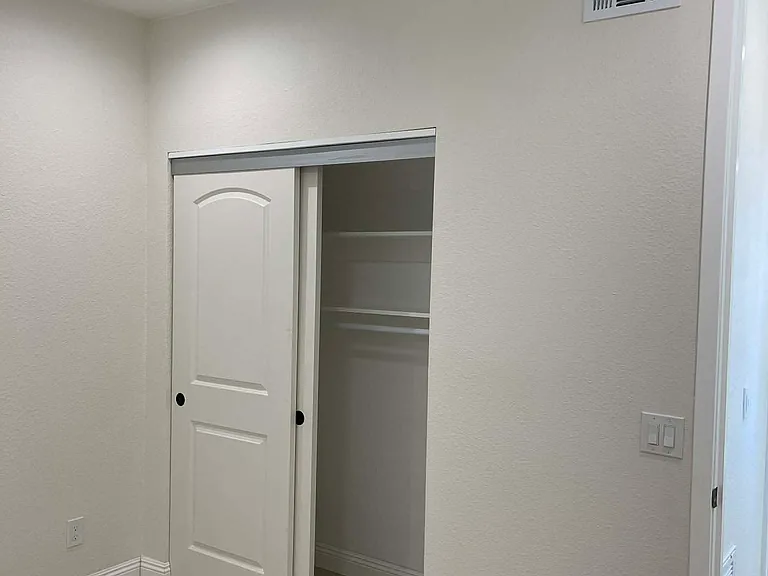 5337 Saxon St — Photo 14