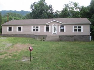 70 Sophia Dr, Mayking, KY 41837