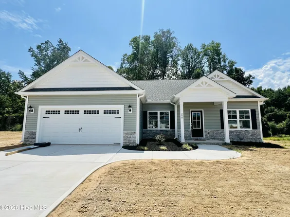 308 Creeks Edge Drive, Pikeville, NC 27863